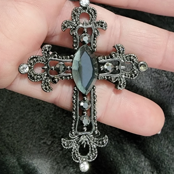 Cookie Lee Necklace ♡ - Picture 2 of 6